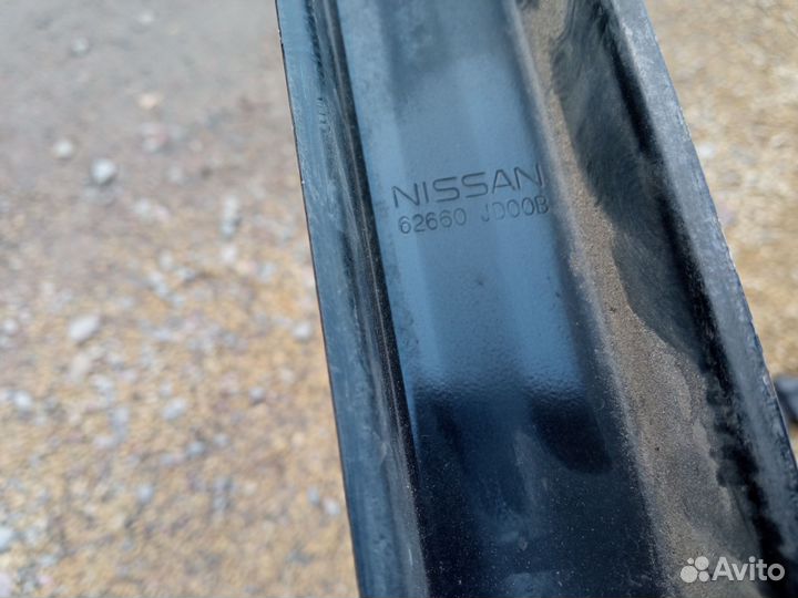Усилитель переднего бампера Nissan Qashqai J10
