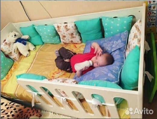 Кровать манеж в наличии