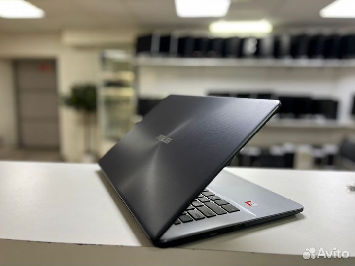 Ноутбук Asus X505b