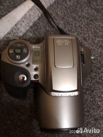 Зеркальный пленочный фотоаппарат Olympus IS-300