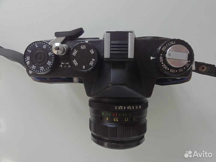 Пленочный фотоаппарат зенит- 12