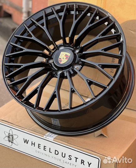 Кованые диски R20 Porsche 911 Carrera 992 наличие