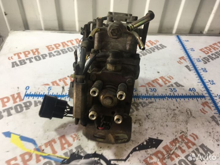 Мицубиси Паджеро Топливный насос высокого давления