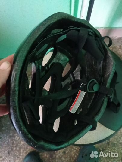 Велошлем взрослый