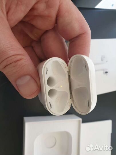 Наушники apple airpods футляр