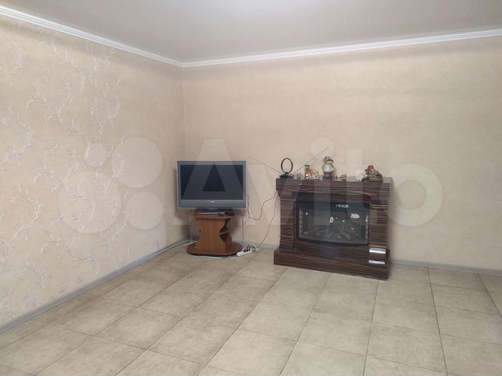 Коттедж 164 м² на участке 6 сот.