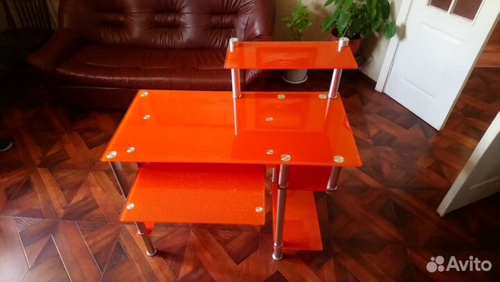 Компьютерный стол стеклянный