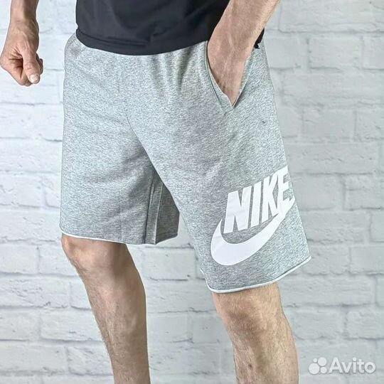 Шорты Nike