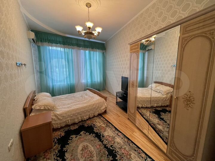 2-к. квартира, 60 м², 3/5 эт.