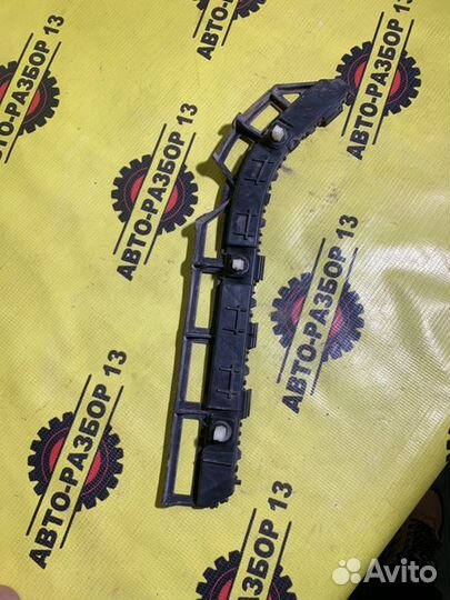 Направляющая бампера задняя правая Kia Rio 3 QB