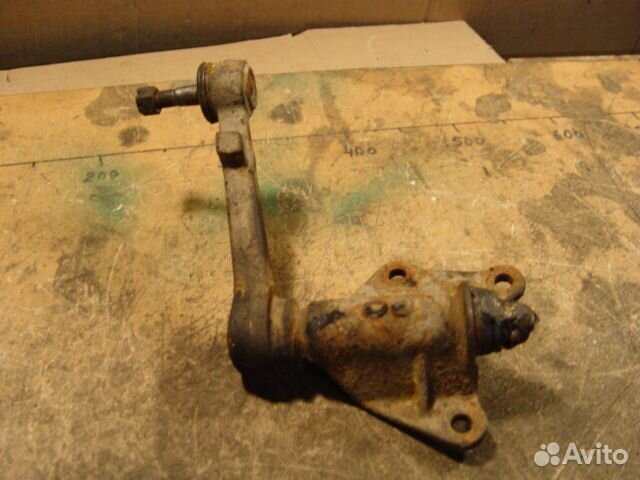 Маятник рычага Toyota hilux surf 91г