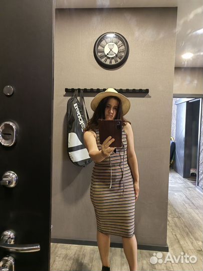 Новая женская одежда много