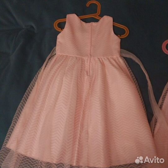 Платья на праздник для близняшек 110 и 116