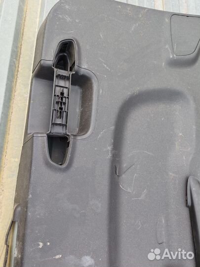 Накладка на заднюю дверь Ford focus 3 универсал