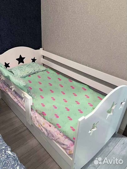 Кроватка из натурального дерева сингл детская с бо