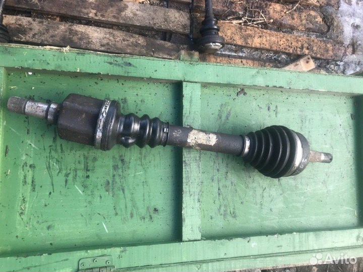 Полуось (привод) передний левый Opel Vectra B