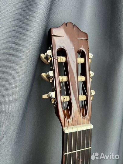 Акустическая классическая гитара Yamaha CM40