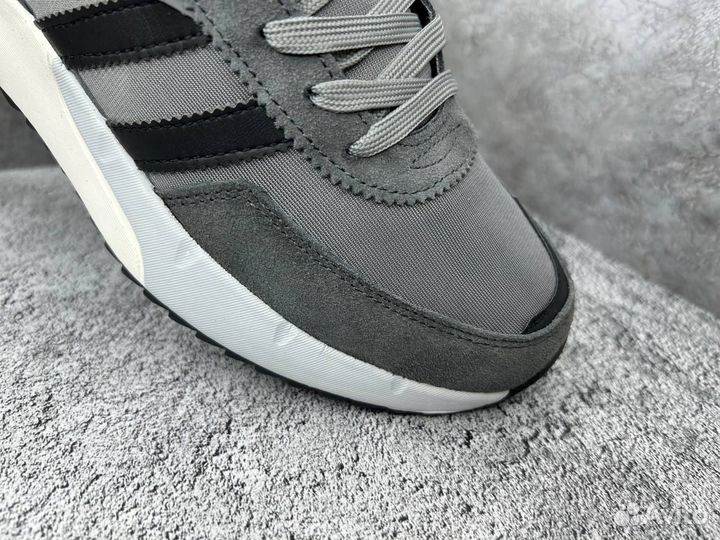 Культовые кроссовки Adidas Petropy (Арт.58049)