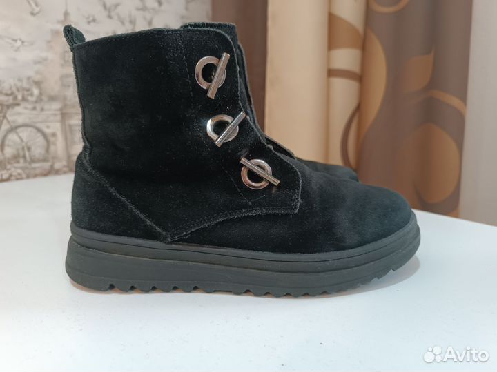 Ботинки демисезонные для девочки 32