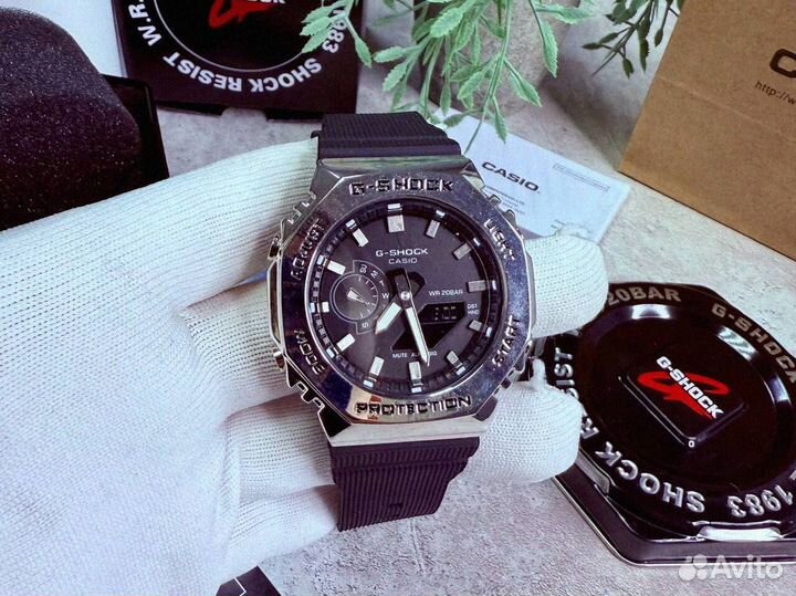 Часы Casio G-Shock GM-2100