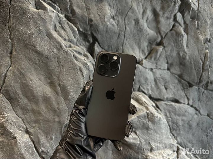 iPhone 15 Pro, 256 ГБ