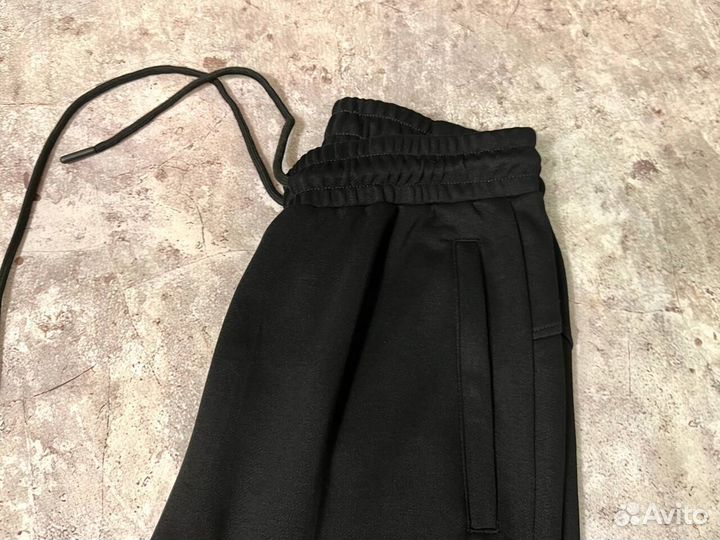 Спортивные костюмы Stussy