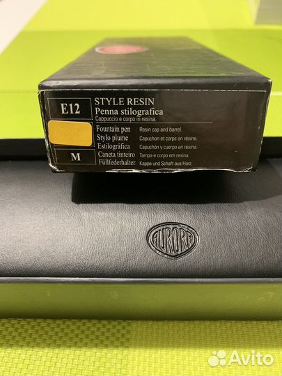 Перьевая ручка Aurora Style Resin