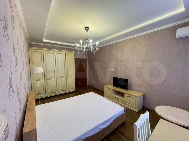 2-к. квартира, 70 м², 13/16 эт.