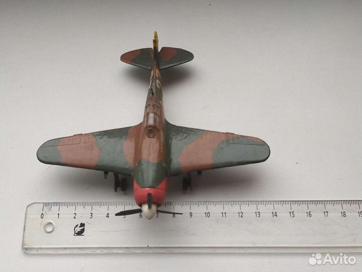 Модель самолета 1/72
