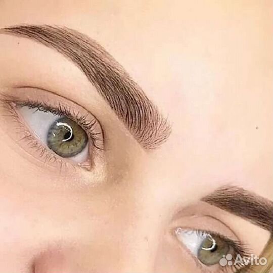 Мастер бровист