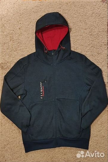 Кофта на молнии с капюшоном