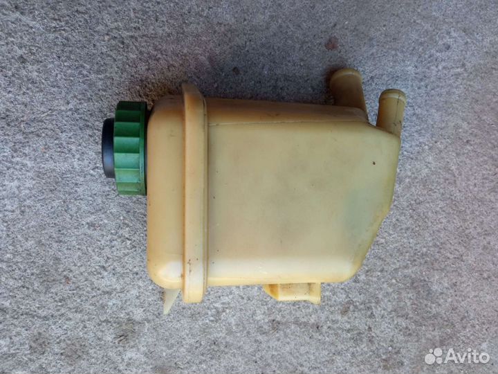 WV Touareg 7L бачок гидроусилителя 7L0422371B гур