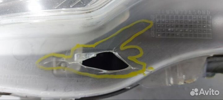 Фара ксеноновая передняя правая Citroen C4