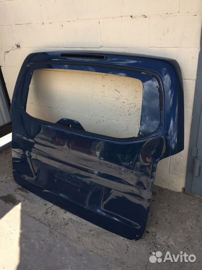 Крышка дверь багажника Mercedes Vito W447