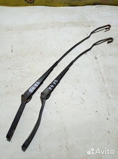 Поводок дворников Volkswagen Transporter Т4 1 1993