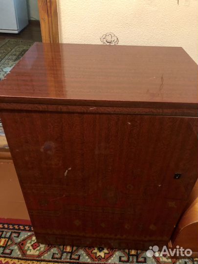 Швейная машинка чайка 142м