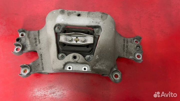 Подушка АКПП задняя Audi A6 C6 BDW 2.4 2004—2008