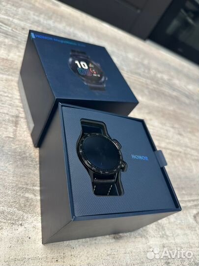 Смарт-часы Honor MagicWatch 2