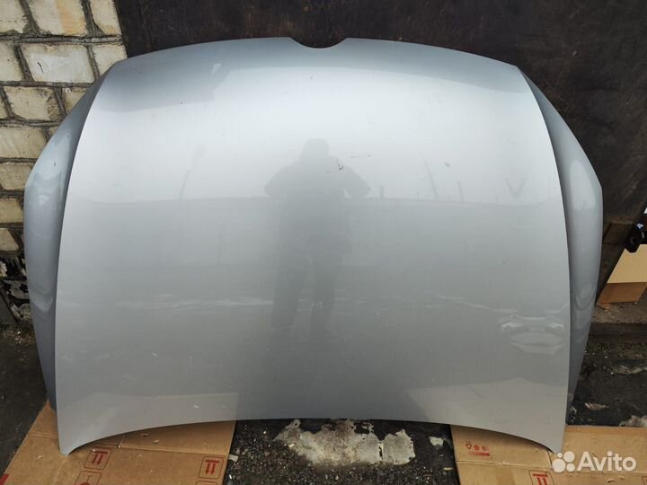 Капот Volkswagen Golf 7