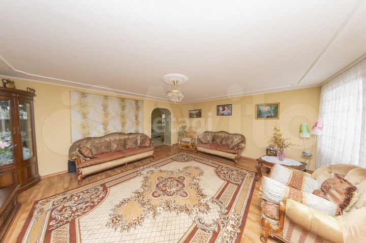 Коттедж 319,3 м² на участке 15 сот.