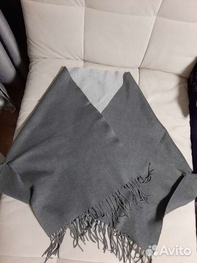 Накидка-шарф с рукавами