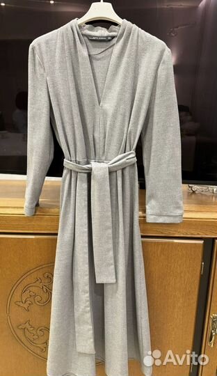 Платье Zara размер М