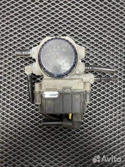 Кран модулятор EBS передний DAF 106 1867005