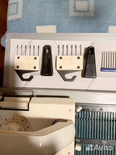 Вязальная машина Ладога 4