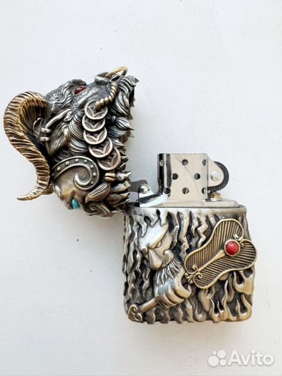 Зажигалка zippo, есть разные виды