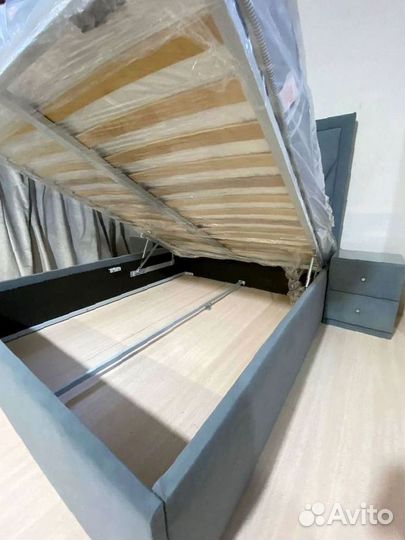 Двуспальная кровать дизайнерская на заказ