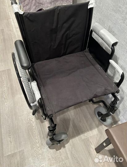 Инвалидное кресло Кресло-коляска механическая Мега