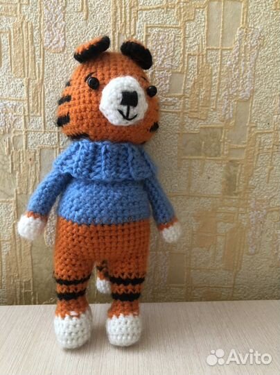 Игрушка тигрёнок