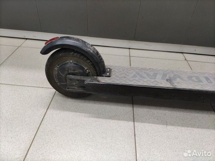 Электросамокат Midway 0810