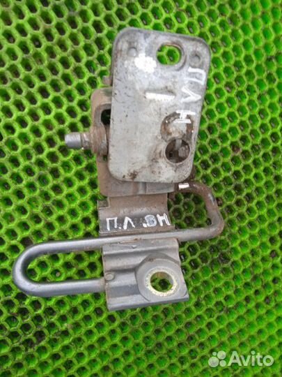 Петля двери передняя левая Porsche Cayenne 955